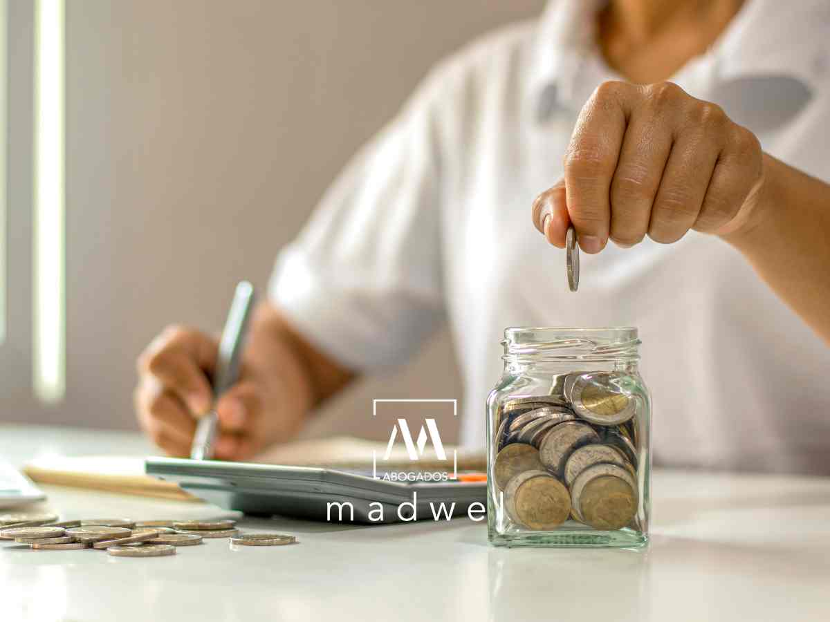 Hacienda no puede embargar ahorros de sueldos y pensiones